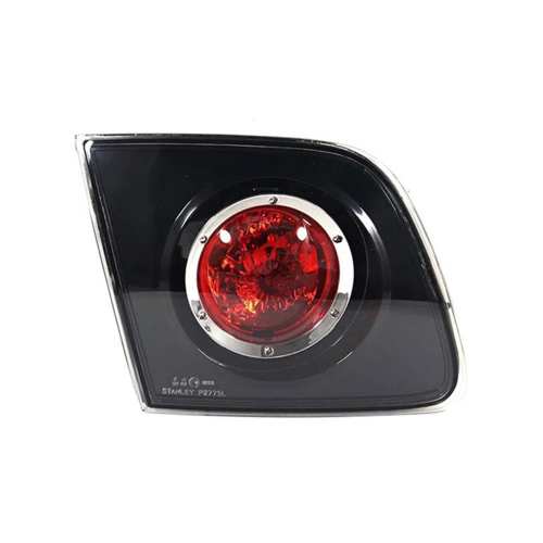 چراغ خطر صندوق عقب مزدا 3 قدیم